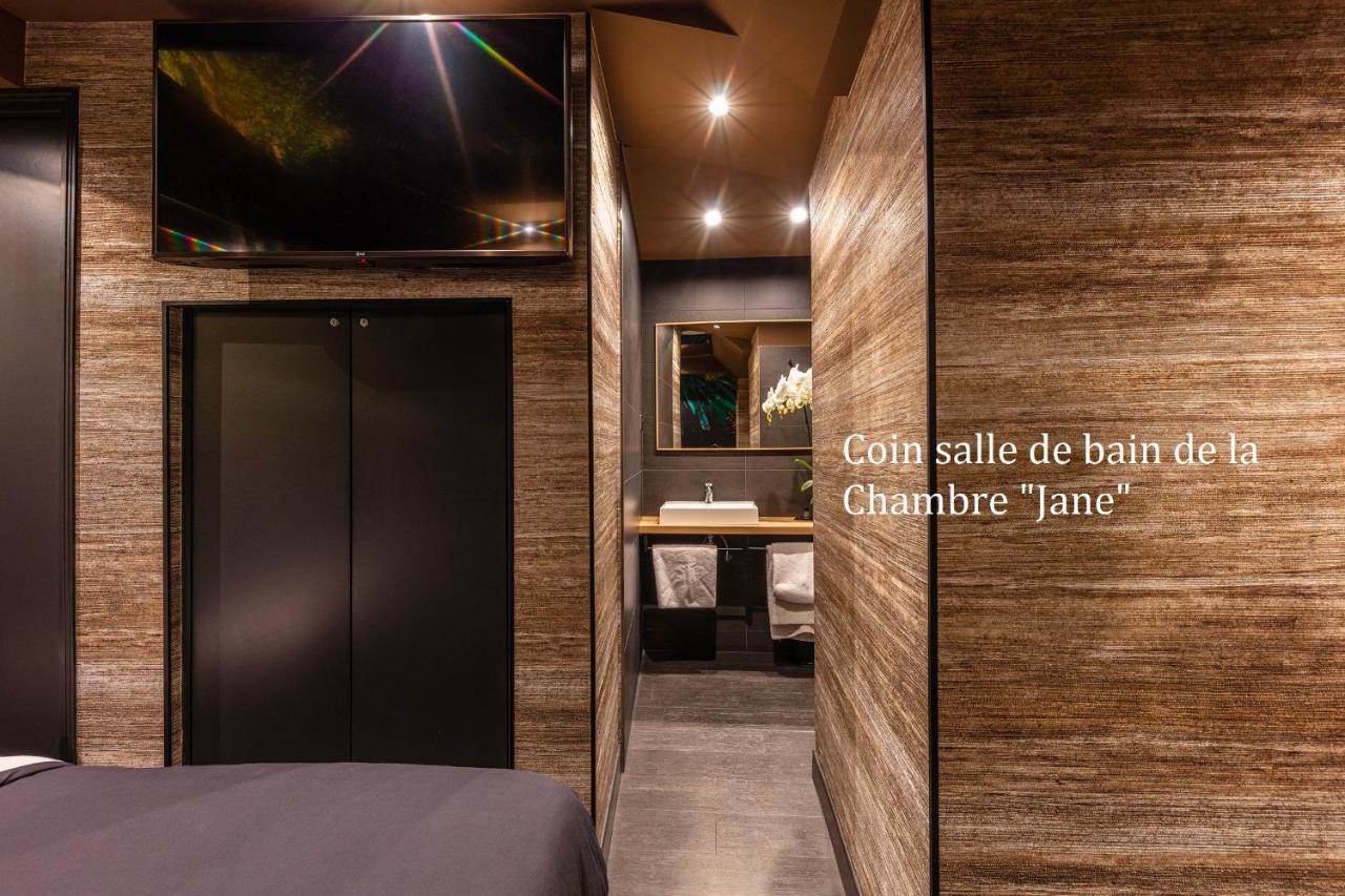Love Hotel Avec Nuit Insolite Au Dandy Et Jacuzzi Privatise (Adults Only) Париж Экстерьер фото