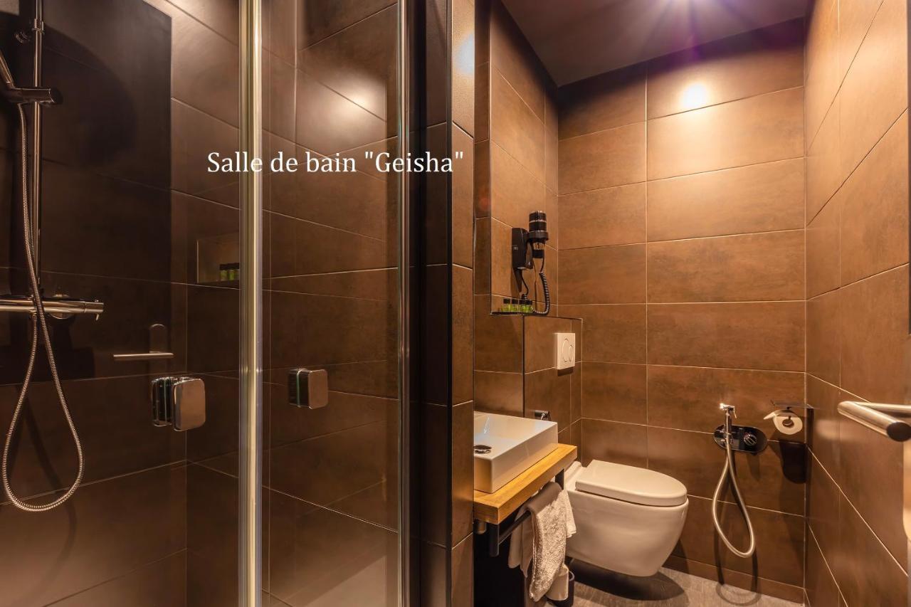 Love Hotel Avec Nuit Insolite Au Dandy Et Jacuzzi Privatise (Adults Only) Париж Экстерьер фото