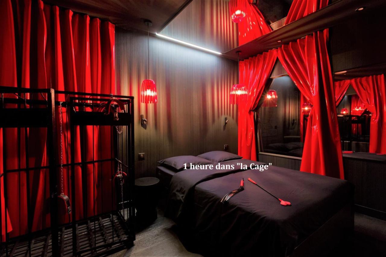 Love Hotel Avec Nuit Insolite Au Dandy Et Jacuzzi Privatise (Adults Only) Париж Экстерьер фото