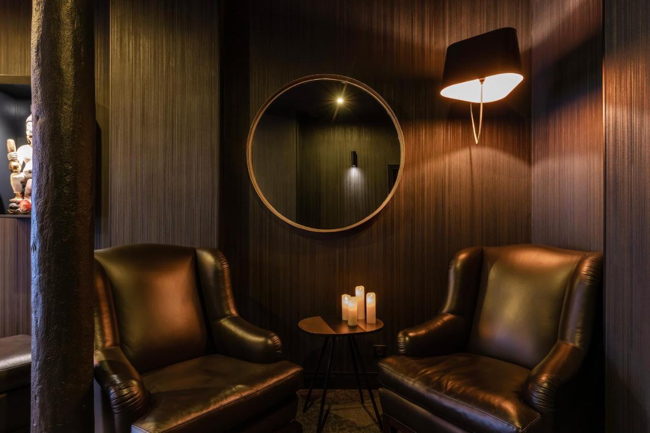 Love Hotel Avec Nuit Insolite Au Dandy Et Jacuzzi Privatise (Adults Only) Париж Экстерьер фото